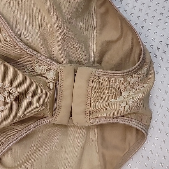 Flexees Firm Control Embellished Torsette - XL - Picture 6 of 8